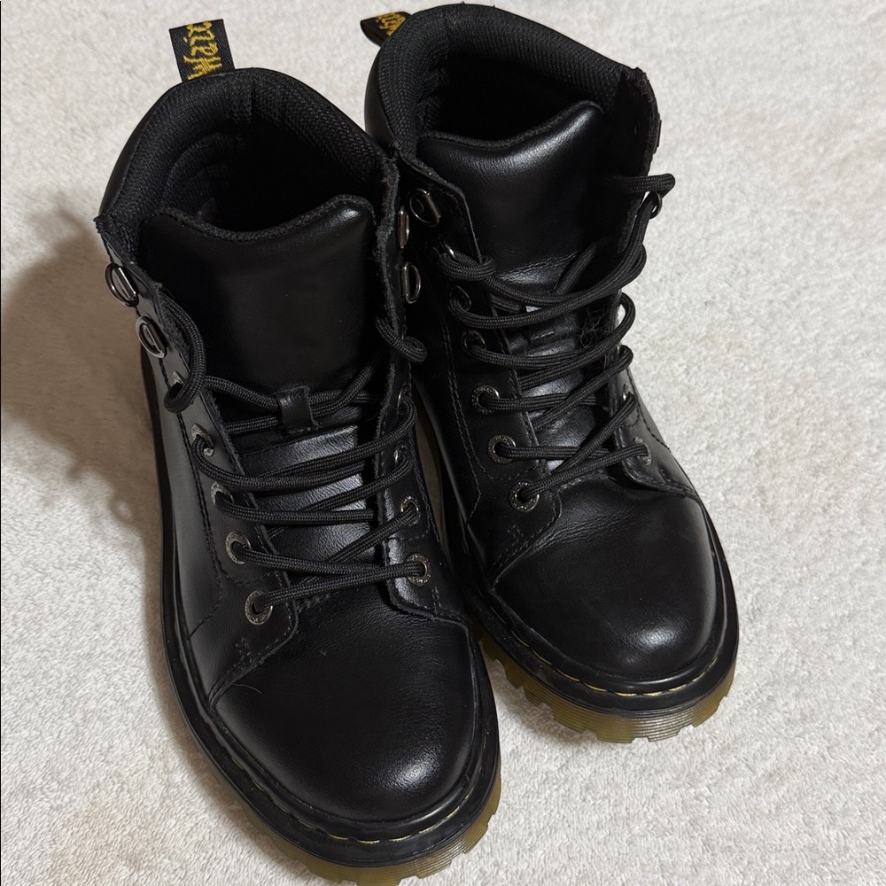 NEW! Dr. Martens Faora Lace Up Mid Combat Boots Size 7 USL